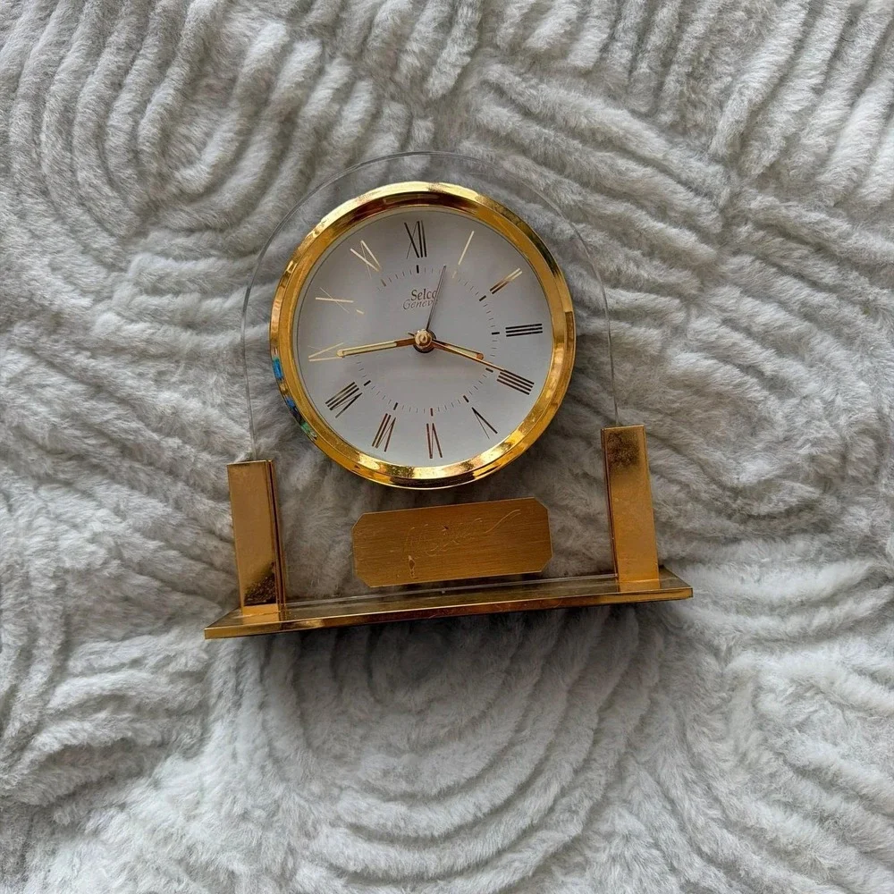 Vintage Selco Genève Swiss quartz desk clock — cleaned and working with new b‎